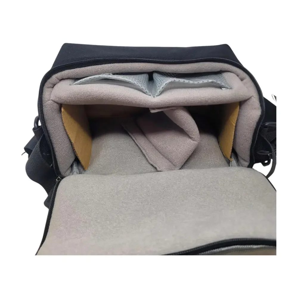 LOWEPRO D RES 50 AW CAMERA BAG Black Gray 9x5x6 NEW with Tag!